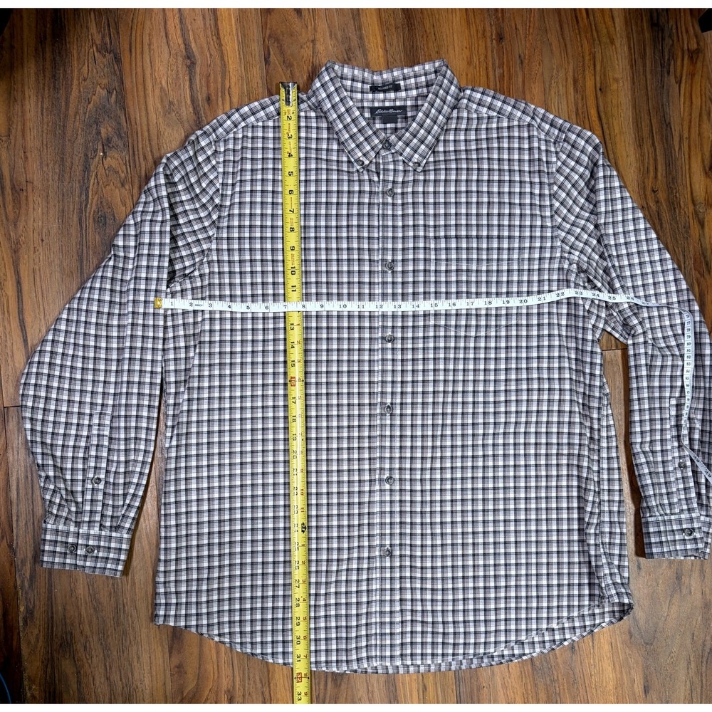 Eddie Bauer Men's XL Gray Plaid Cotton Relaxed Fit Button Down Shirt - Picture 2 of 9